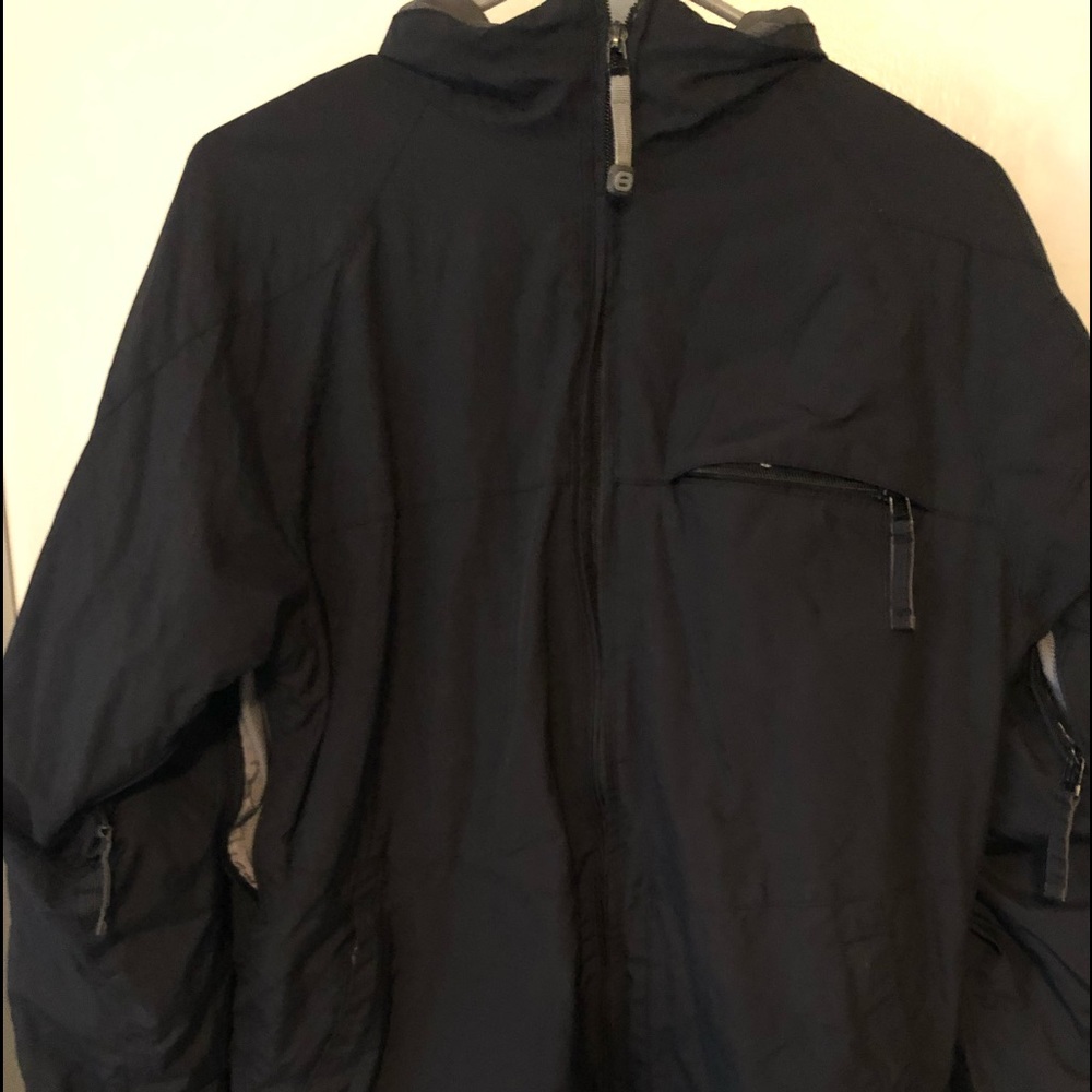 Windbreaker coat